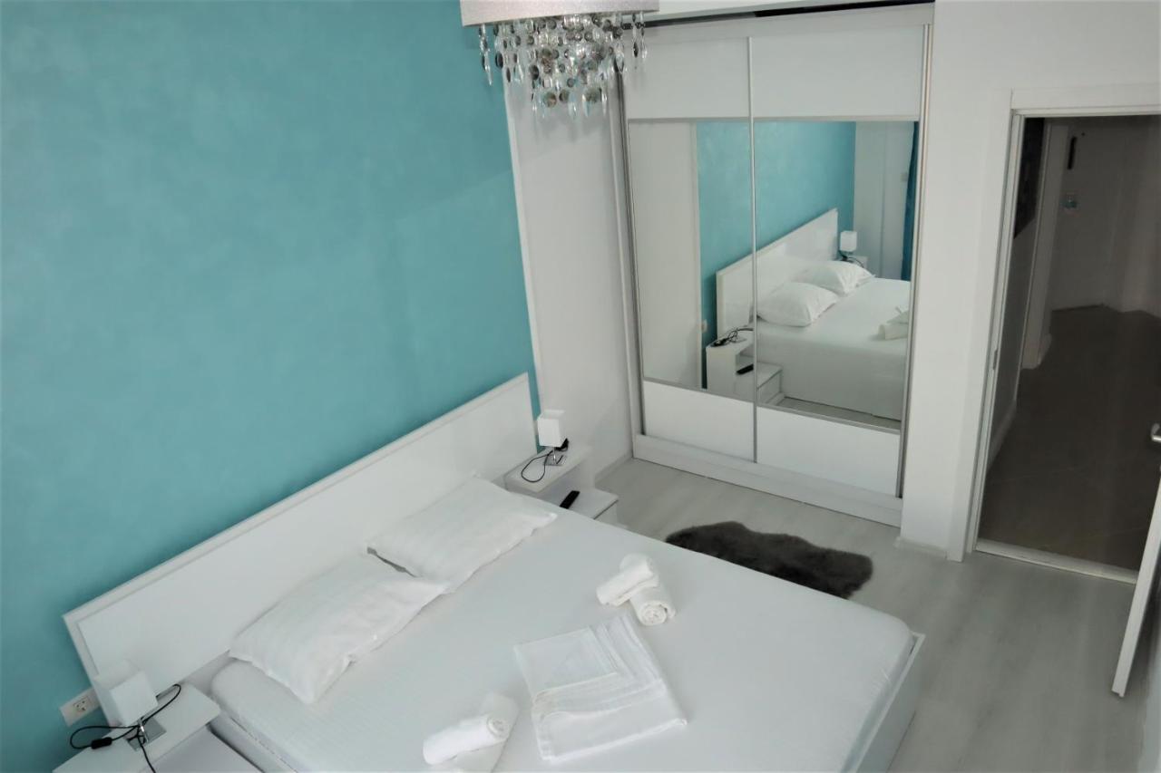 Donny Luxury Apartment Năvodari Extérieur photo